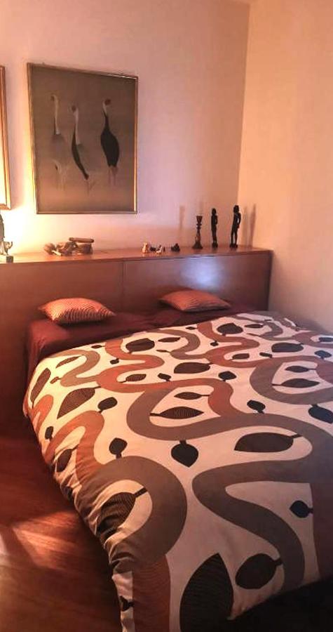 B&B Stanze Lussuose อาแวร์ซา ภายนอก รูปภาพ