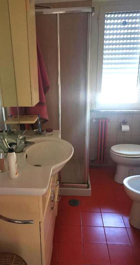 B&B Stanze Lussuose อาแวร์ซา ภายนอก รูปภาพ